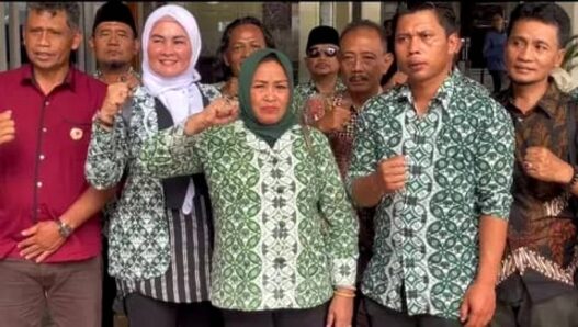 ‎Kades Geruduk Kemenkeu Tuntut Pencairan Dana Desa