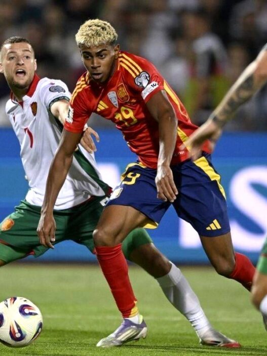 Lamine Yamal Dicoret dari Timnas Spanyol