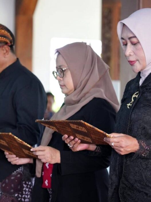 Lantik 16 Pejabat, Bupati Tekankan Integritas