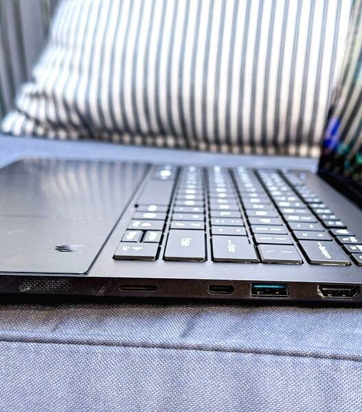 Laptop Predator Triton AI