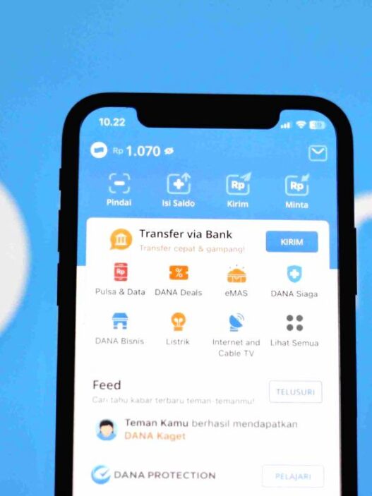 Manfaatkan Aplikasi Penghasil Uang Cashzine untuk Mendapat Saldo DANA dengan Membaca Artikel Berita