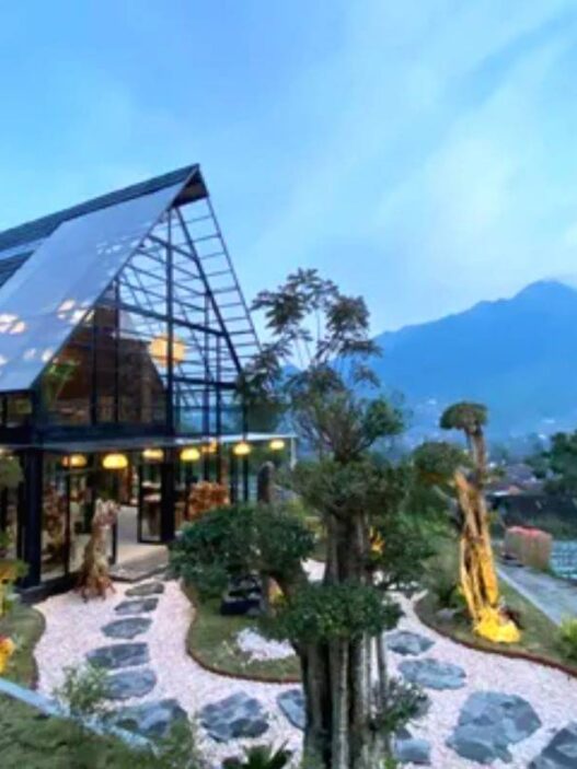 Nikmati pengalaman glamping di luxcamp selo dengan pemandangan khas gunung merapi