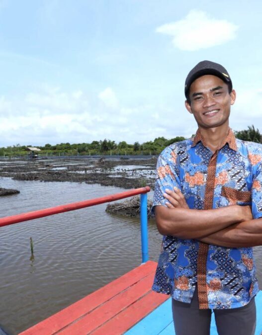 Pada program yang dikemas talkshow virtual ini, Kilang Cilacap menghadirkan Mohamad Jamaludin, local hero binaan yang mengelola Pembangkit Listrik Tenaga Hibrid (PLTH) di Dusun Bondan, Desa Ujungalang, Kecamatan Kampung Laut.