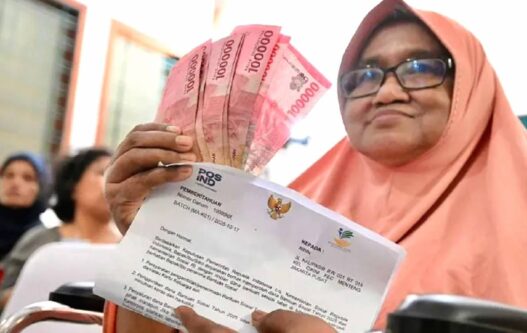 Penerima manfaat BLT Kesra 2025 akan mendapat dana bantuan Rp900 ribu per tahap