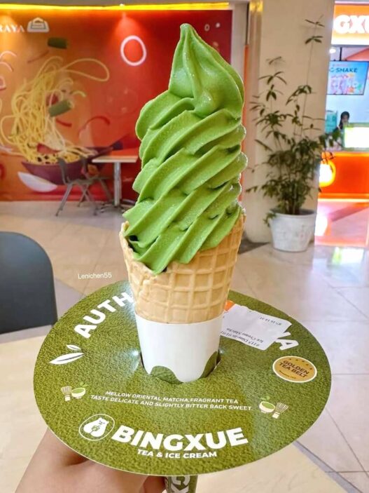 LEMBUT: Es krim matcha cone di Bingxue, rasanya cocok untuk anak-anak sampai dewasa