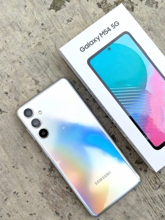 Samsung galaxy m54 5g meluncur