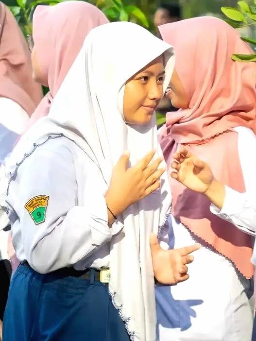 Siswa sekolah rakyat penerima beasiswa 2025