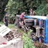 Tak Kuat Nanjak, Truk Proyek Terguling