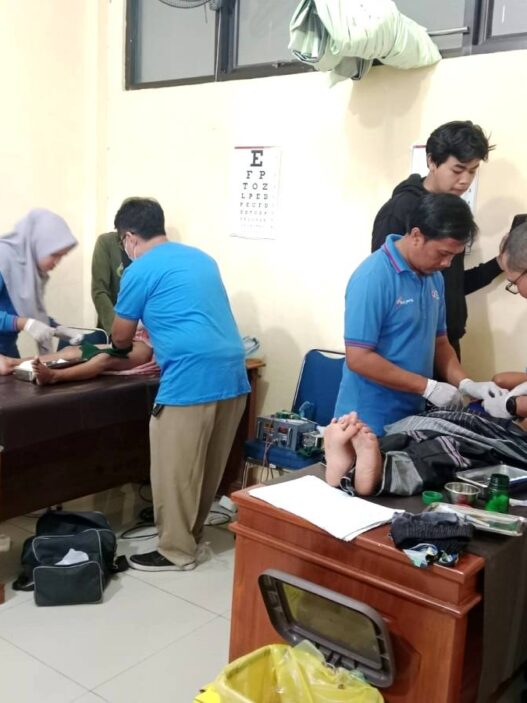 163 Anak Ikuti Khitanan Massal