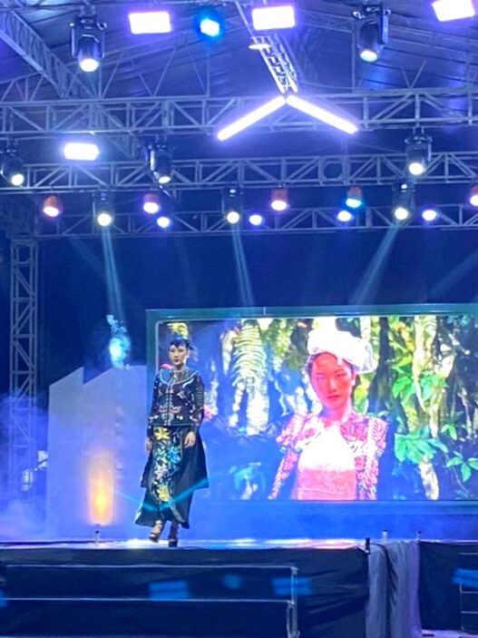 9 Desainer Pamerkan Motif Lokal