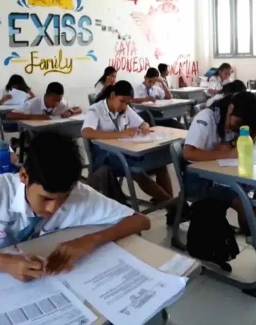 Anak smp belajar