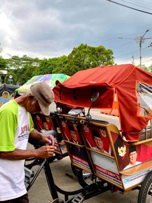 Becak Listrik Tanpa Tarif Resmi