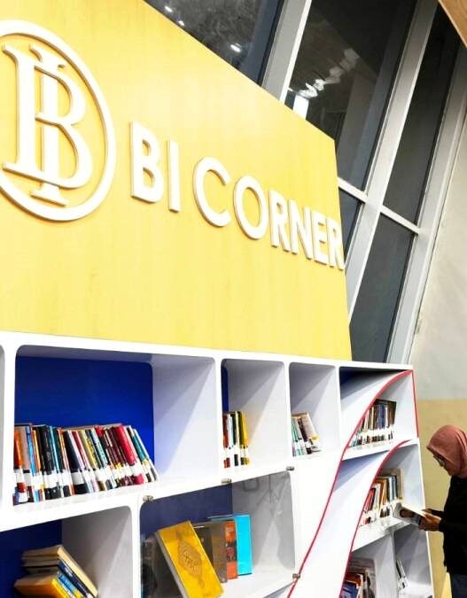 BI Corner Warnai Menara Teratai