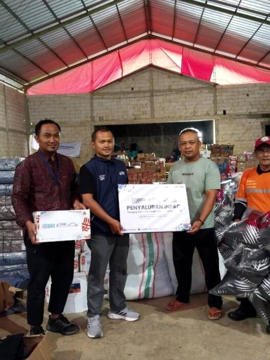 BRI dan YBM BRILiaN Salurkan Bantuan Longsor