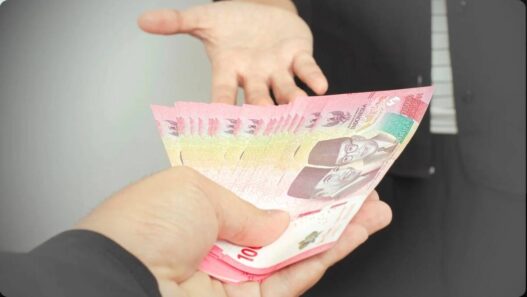 Daftar 6 Program Bansos yang Akan Dicairkan Serentak Pada Desember
