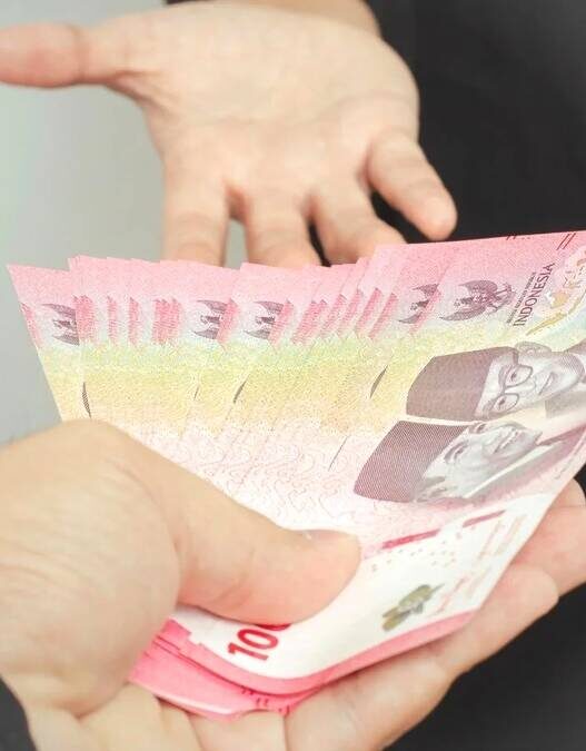 Daftar 6 Program Bansos yang Akan Dicairkan Serentak Pada Desember