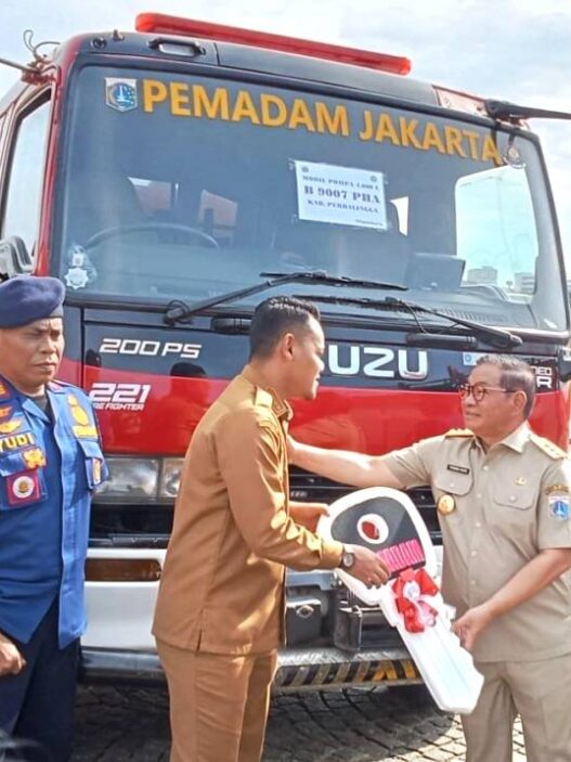 Dapat Hibah dari Jakarta, Armada Damkar Bertambah
