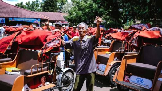 Inovasi Ramah Lingkungan Becak Listrik dari Pemerintah Untuk Pengemudi Becak di Banyumas