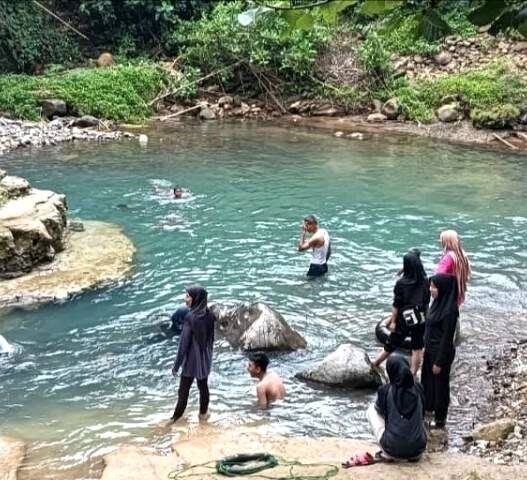 Kedung Kampak Kebanjiran Wisatawan
