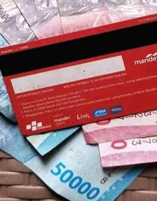 KKS Merah Putih sebagai kartu penyalur bantuan sosial pemerintah yang cair bertahap pada periode Oktober–Desember 2025. (1)