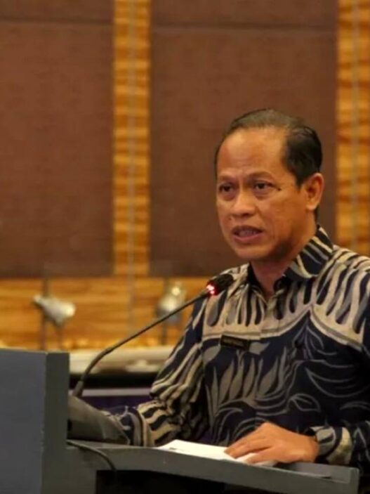 KLH Segel Lima Perusahaan Tambang