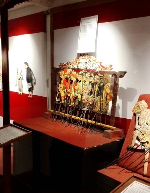 Kunjungan Museum Wayang Lesu