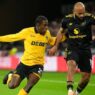 MU Bungkam Tuan Rumah Wolves