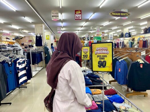 Pakaian Berkualitas Harga Ekonomis di Eka Surya