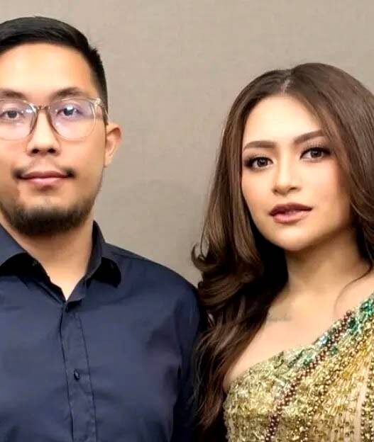 Pamer Pacar Baru