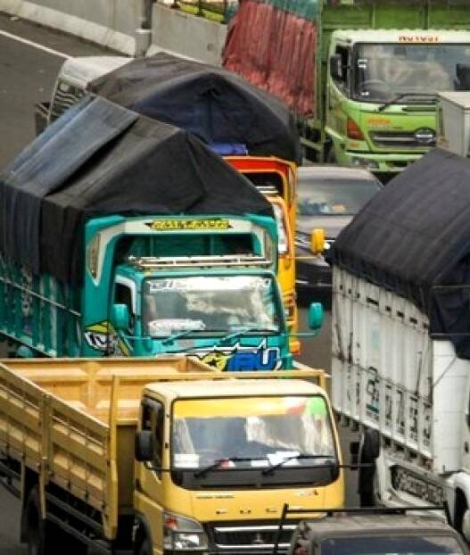 Pembatasan Angkutan Barang Nataru Diprotes