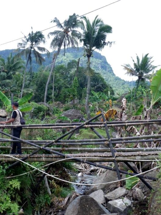 Pemerintah Isyaratkan Tindakan Relokasi