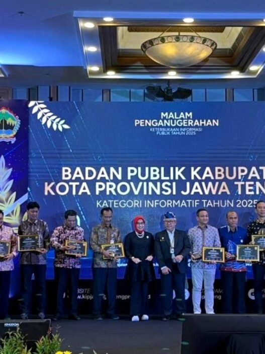 Pemkab Raih Predikat Informatif