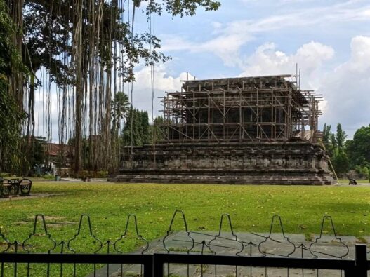 Pemugaran Candi Mendut Berdampak ke Pedagang