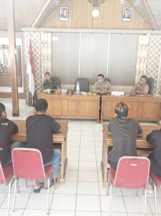 Pengamen dan Tukang Lap Kaca Mobil Ditertibkan