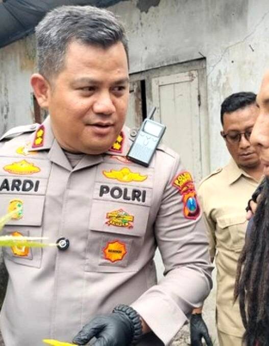 Rumah Kontrakan Disulap Jadi Kebun Ganja