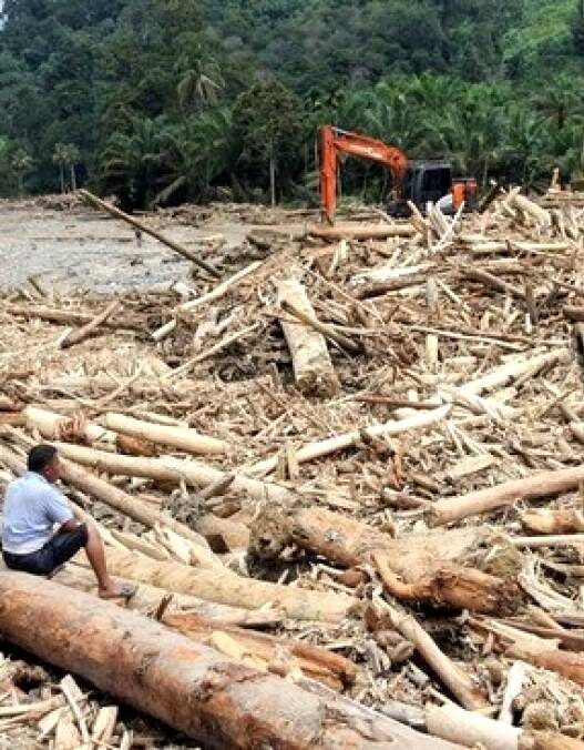 Sampah Banjir Melonjak 6000 Ton Per Hari