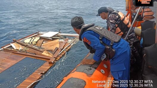 SAR Temukan Serpihan KM Putri Sakinah