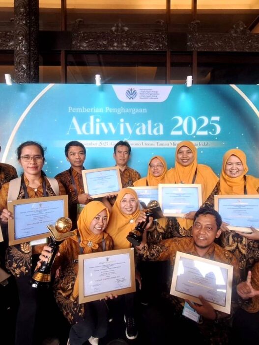Sembilan Sekolah Raih Adiwiyata