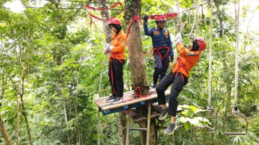 Siap Siaga, Relawan Latihan Vertical Rescue