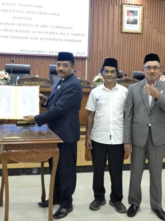 Slamet SM Jabat Ketua DPRD Banjarnegara
