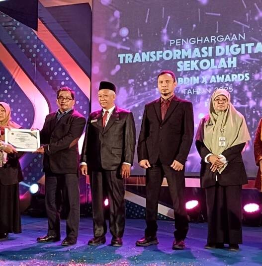 SMK Muhammadiyah 1 Cilacap Raih Juara 1 Cabdindik Award