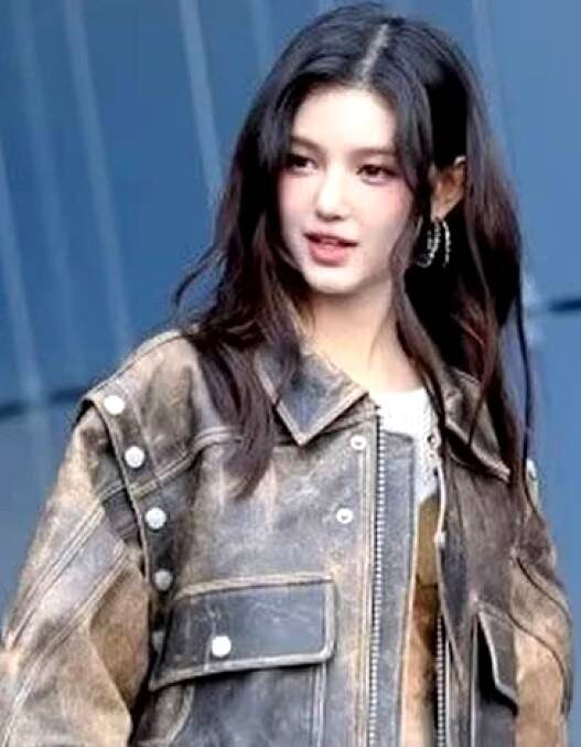 Tinggalkan NewJeans, Terancam Denda