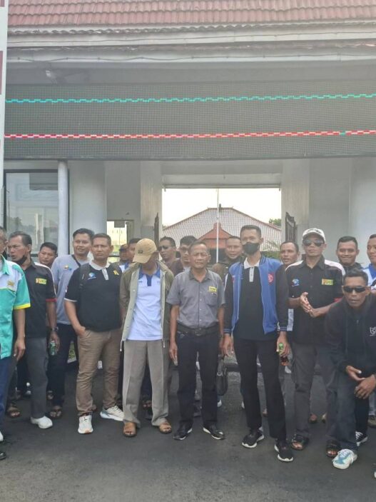 Tuntut UMK 2026 Naik 21 Persen