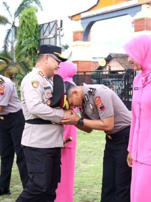 76 Personel Polres Naik Pangkat