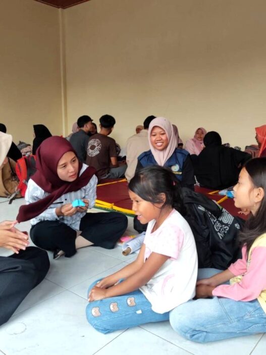 Anak anak Masih Ceria, Orang Tua Menyimpan Trauma