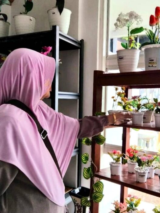 Ar Razak Hadirkan Aneka Kerajinan Tradisional