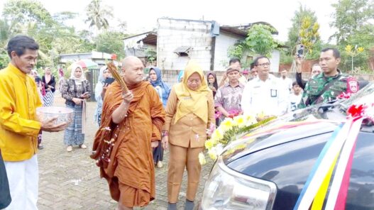 Berbagi Kasih Tanpa Pilih Kasih