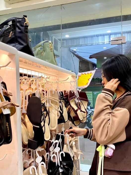Diskon 30 Persen untuk High Heels