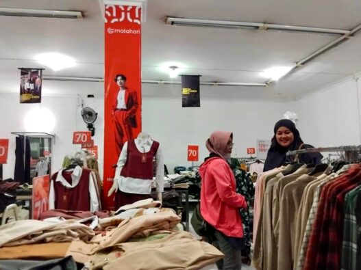Diskon hingga 75 Persen di Bazar Matahari