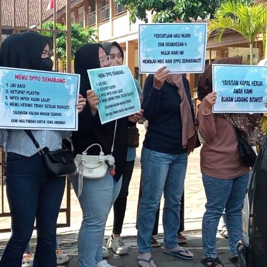 Emak emak di Banjarnegara Protes Menu MBG